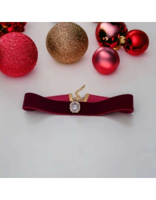 Luxurious Velvet Crystal Dog Collar - 10"